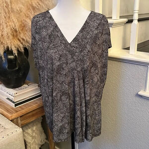 Lane Bryant Womens 18/20 Geometric Top Mixed Media Stretch Boxy Events Festival